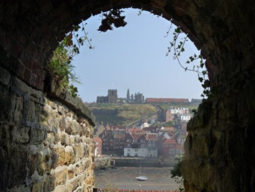 Whitby Old Town seen from a ginnel.