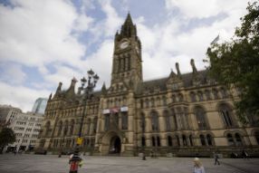 Manchester Town Hall: Wikimedia Commons