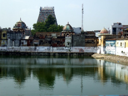 Kumbeshwara and its water tank.